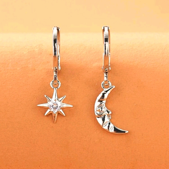 Free with any bundles Shein Earrings - Picture 1 of 3